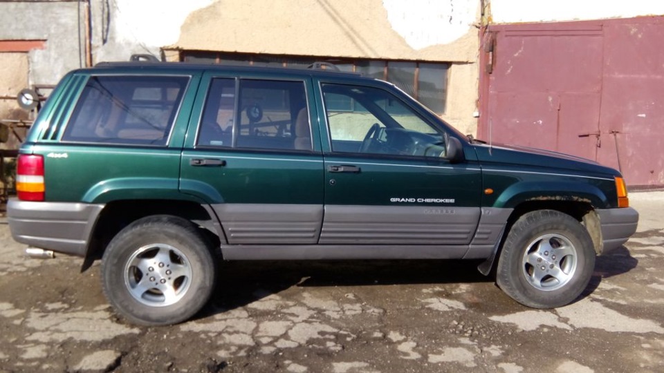 лоредо — Jeep Grand Cherokee (ZJ)