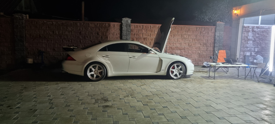 Фото в бортжурнале Mercedes-Benz CLS 55 AMG (C219)