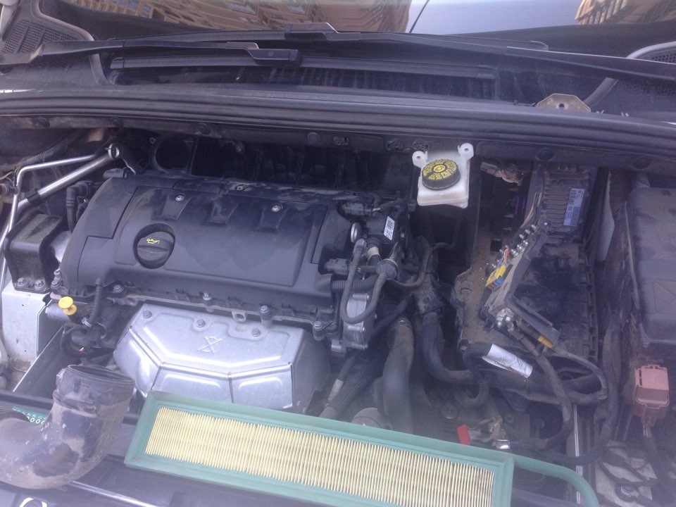 Фото в бортжурнале Peugeot 408 (1G)