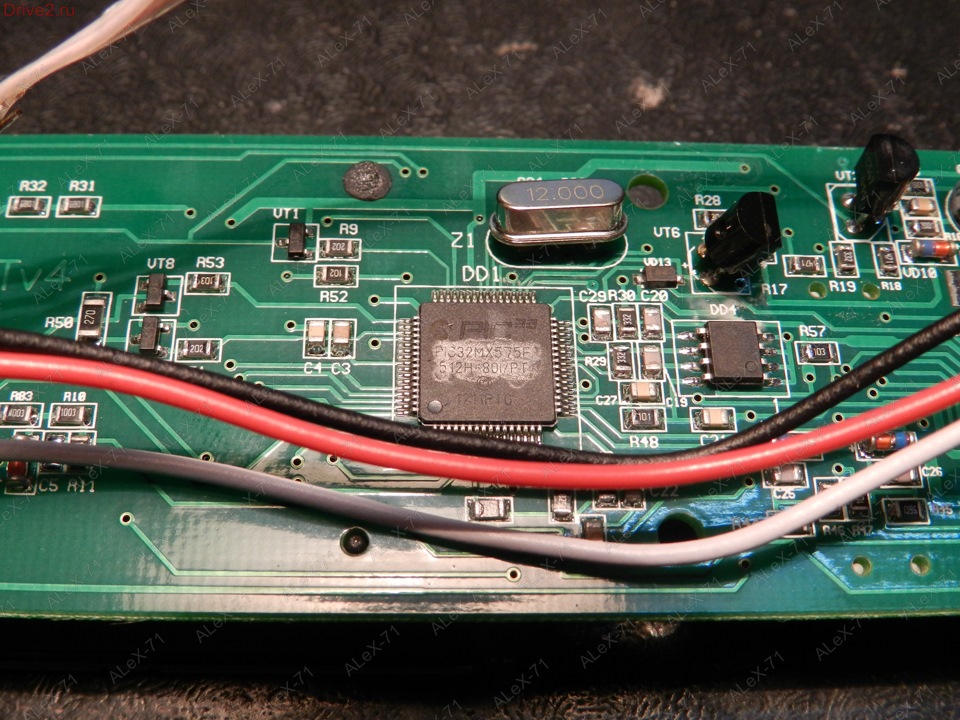 Pic32MX575F 512H-80I/PT — Lada 2114
