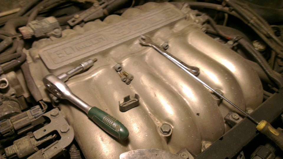 контакты — Mitsubishi 3000 GT