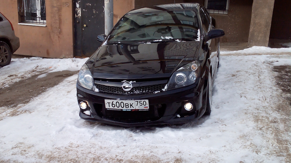 Opel Astra OPC Черная молния(мне можно)