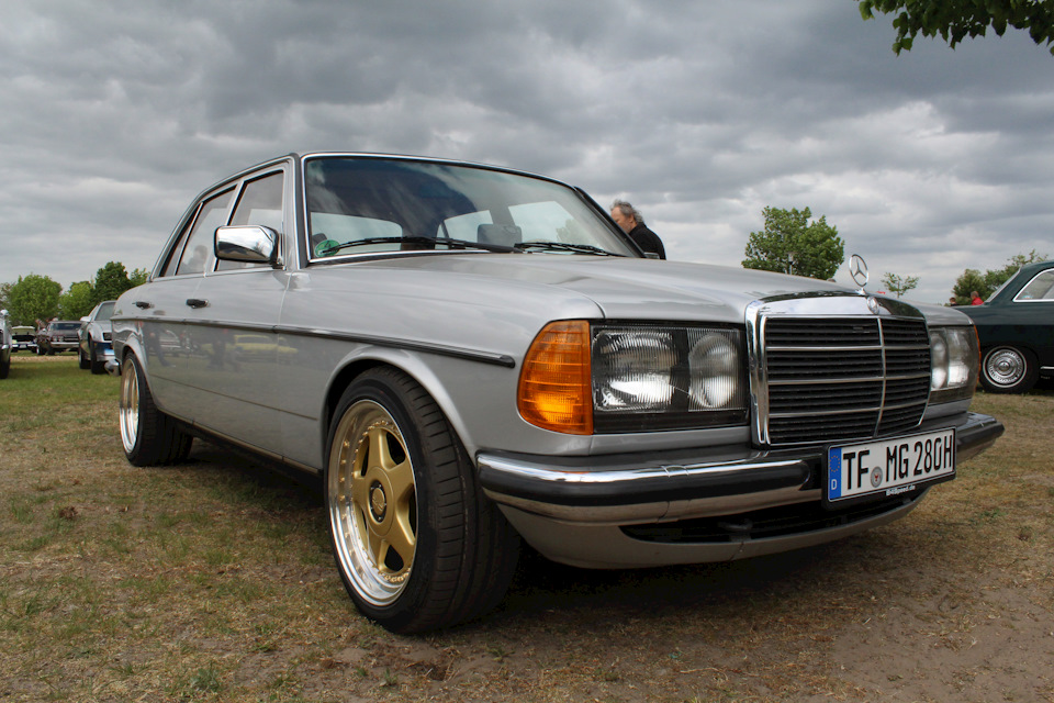 Фото в бортжурнале BMW 5 series (E28)