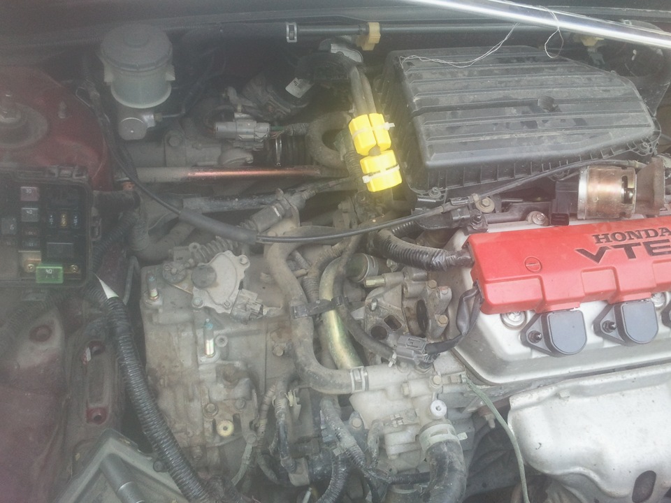 Фото в бортжурнале Honda Civic (7G)