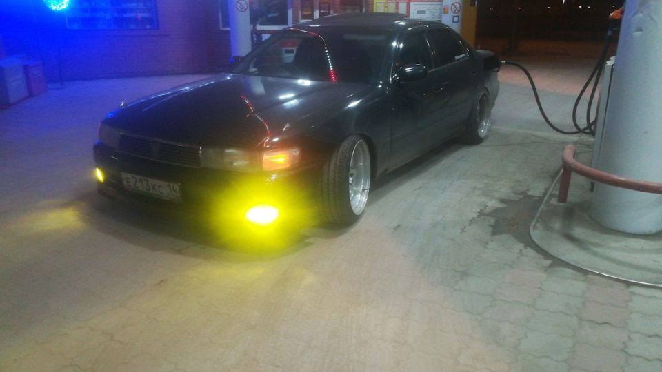 Toyota Cresta Чёрная 2.5