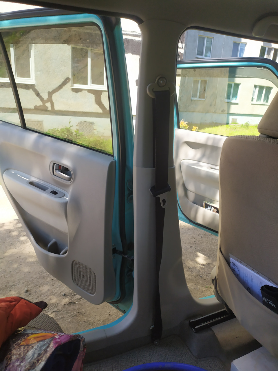 Как пятно на белых штанах — Suzuki Alto Lapin (3G)