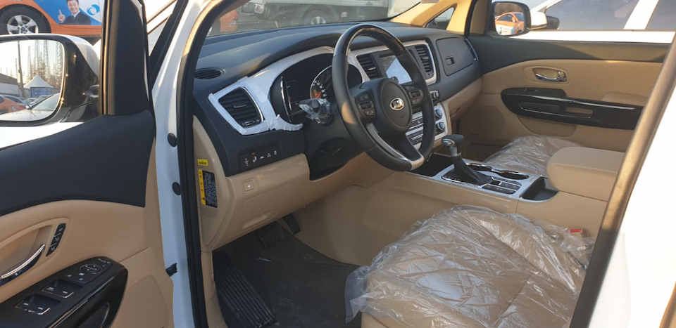 Фото в бортжурнале KIA Carnival (3G)
