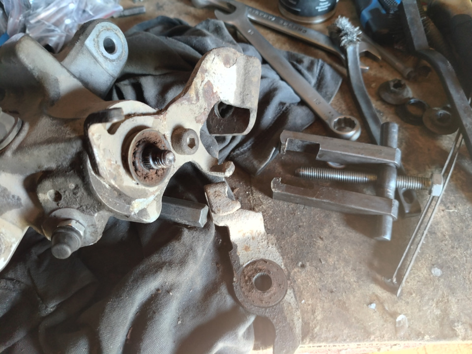 Фото в бортжурнале Toyota Corolla (140/150)