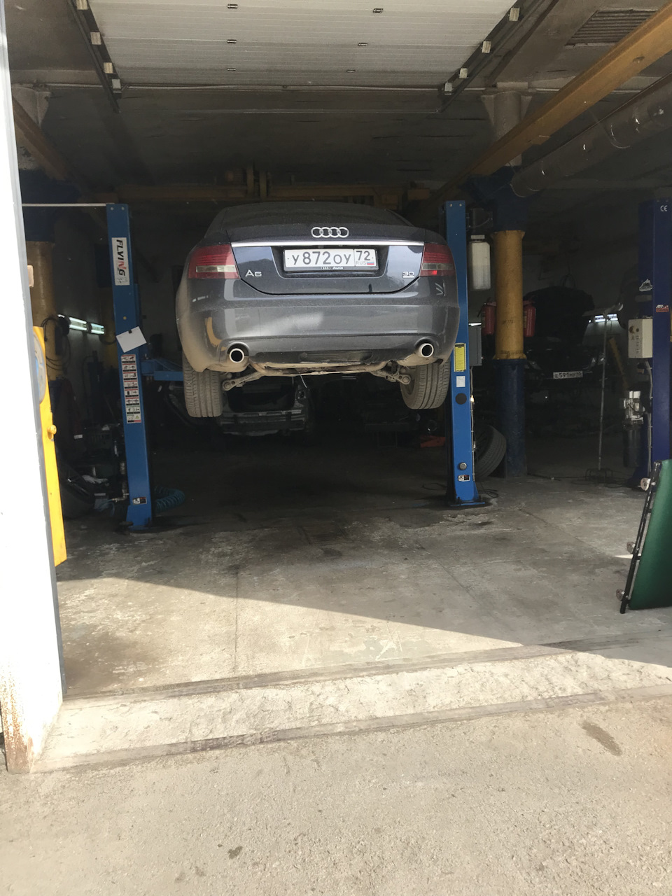 Фото в бортжурнале Audi A6 (C6)