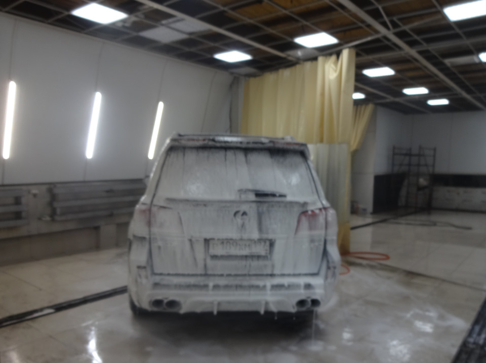 Фото в бортжурнале Lexus LX (URJ200/URJ201)