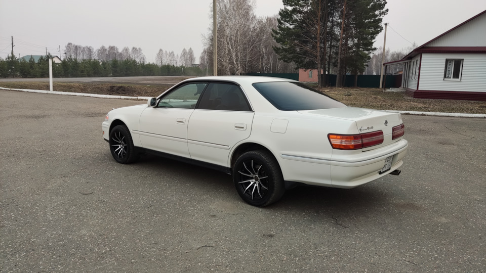 Фото в бортжурнале Toyota Mark II (100)