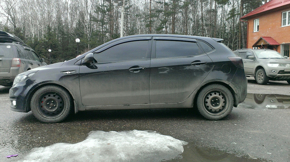 Вот результат мы теперь низко летаем. — KIA Rio 5-door (3G)