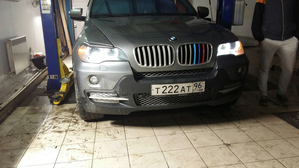 Фото в бортжурнале BMW X5 (E70)