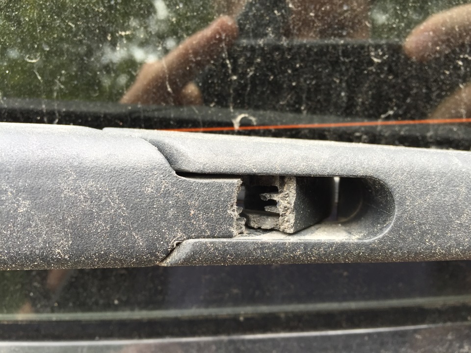 Фото в бортжурнале KIA Carnival (2G)