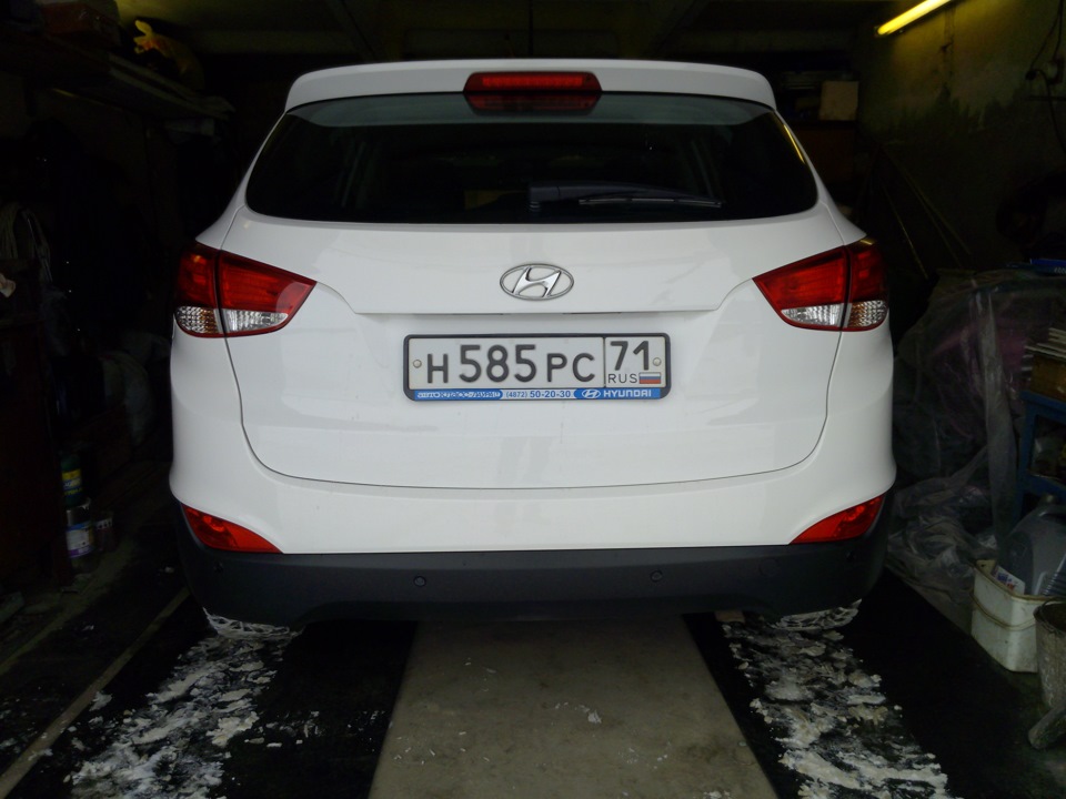 Общий вид сзади — видна разница зазоров по бокам. — Hyundai ix35. Found on photo: 502030