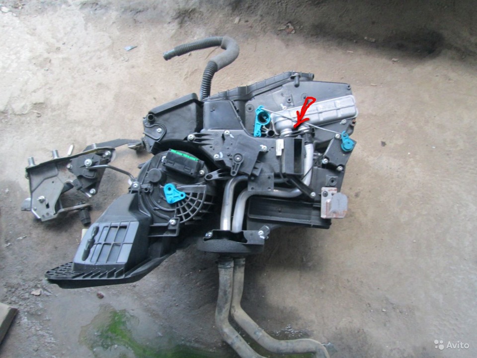 2 — Nissan Note (1G)