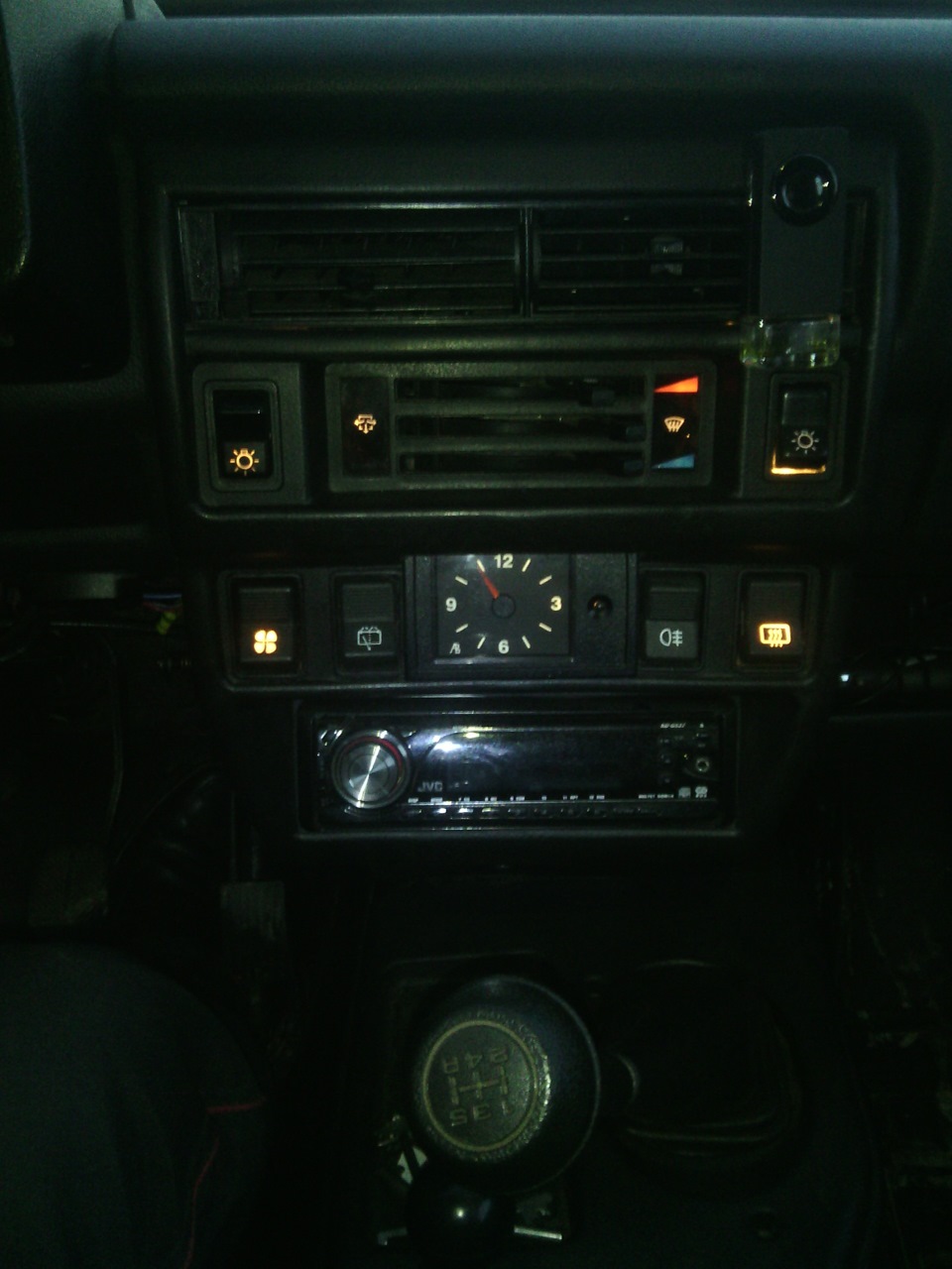 Фото в бортжурнале Lada 4x4 5D