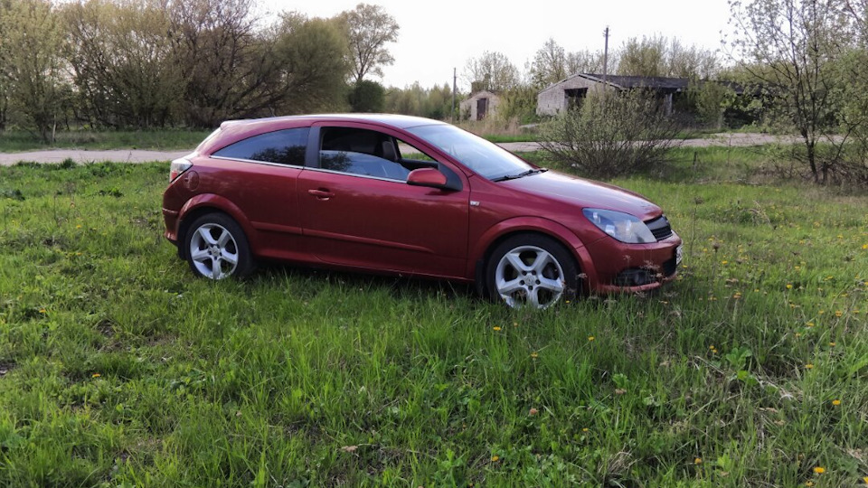Opel Astra /granatapfel\