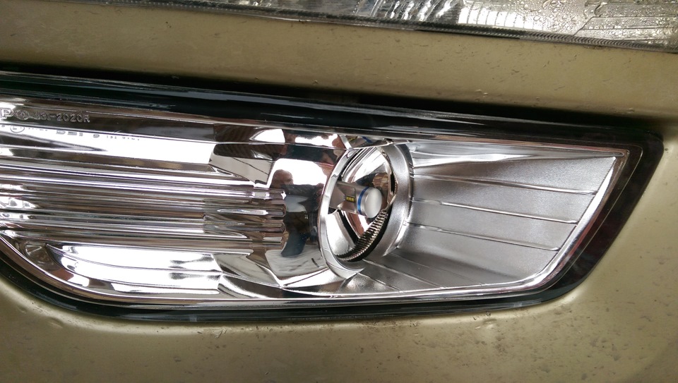 Так выглядит в фаре ПТФ (птф новая) — Ford Mondeo IV