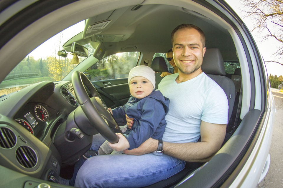 Дал порулить немного сынуле) — Volkswagen Tiguan (1G)