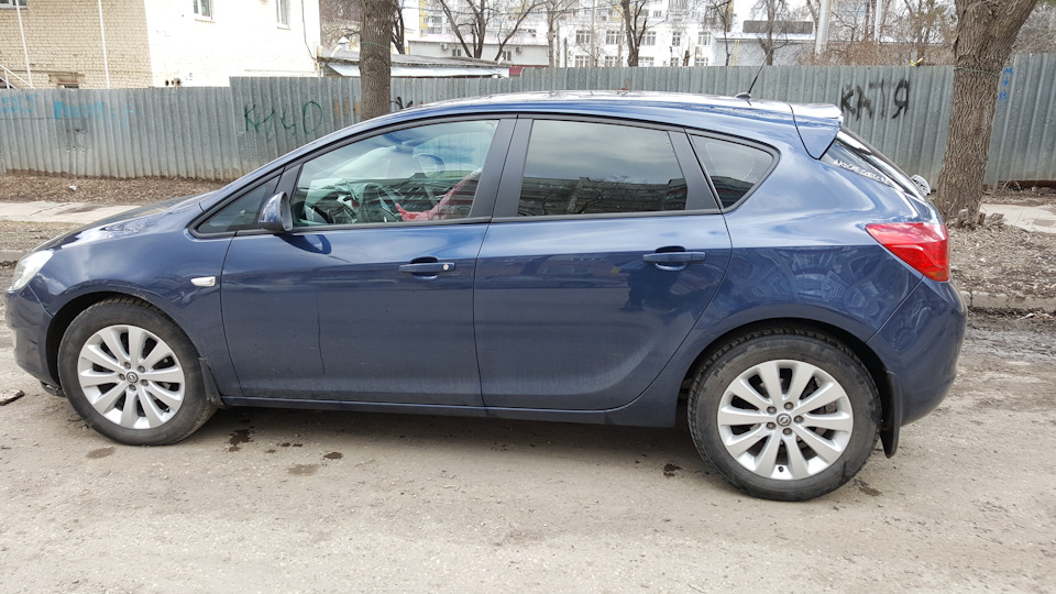 Фото в бортжурнале Opel Astra J
