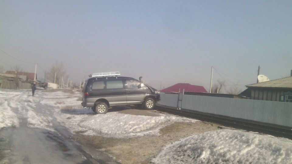 Фото в бортжурнале Mitsubishi Delica (L400)