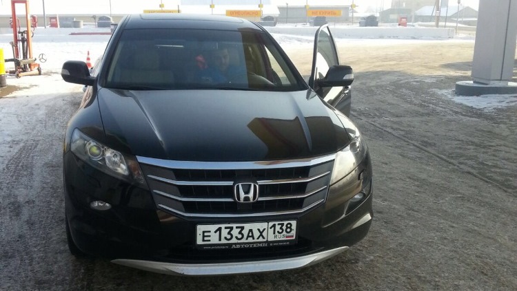 Honda Crosstour Кроссовок