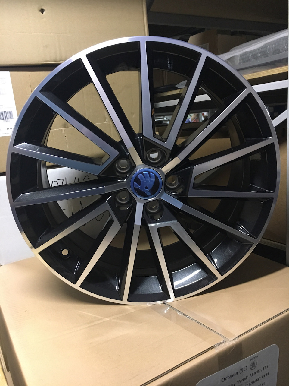 Фото в бортжурнале Skoda Rapid (1G). Запчасти на фото: SN184