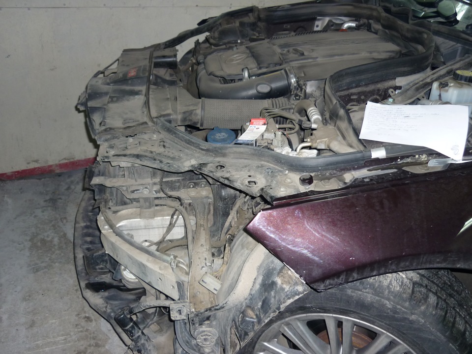 Фото в бортжурнале Mercedes-Benz E-Class (W212)
