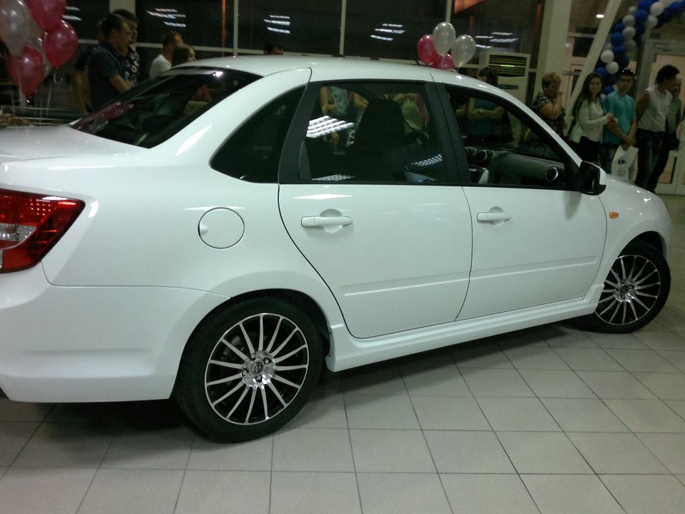 Фото в бортжурнале Lada Гранта Лифтбек (1G)