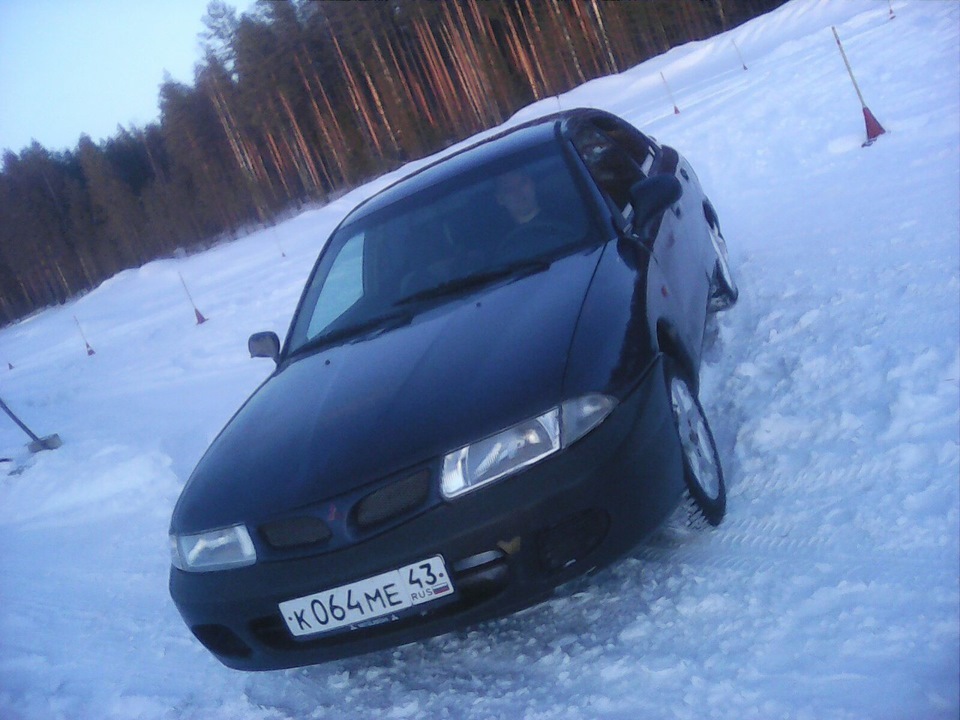 Фото в бортжурнале Mitsubishi Carisma