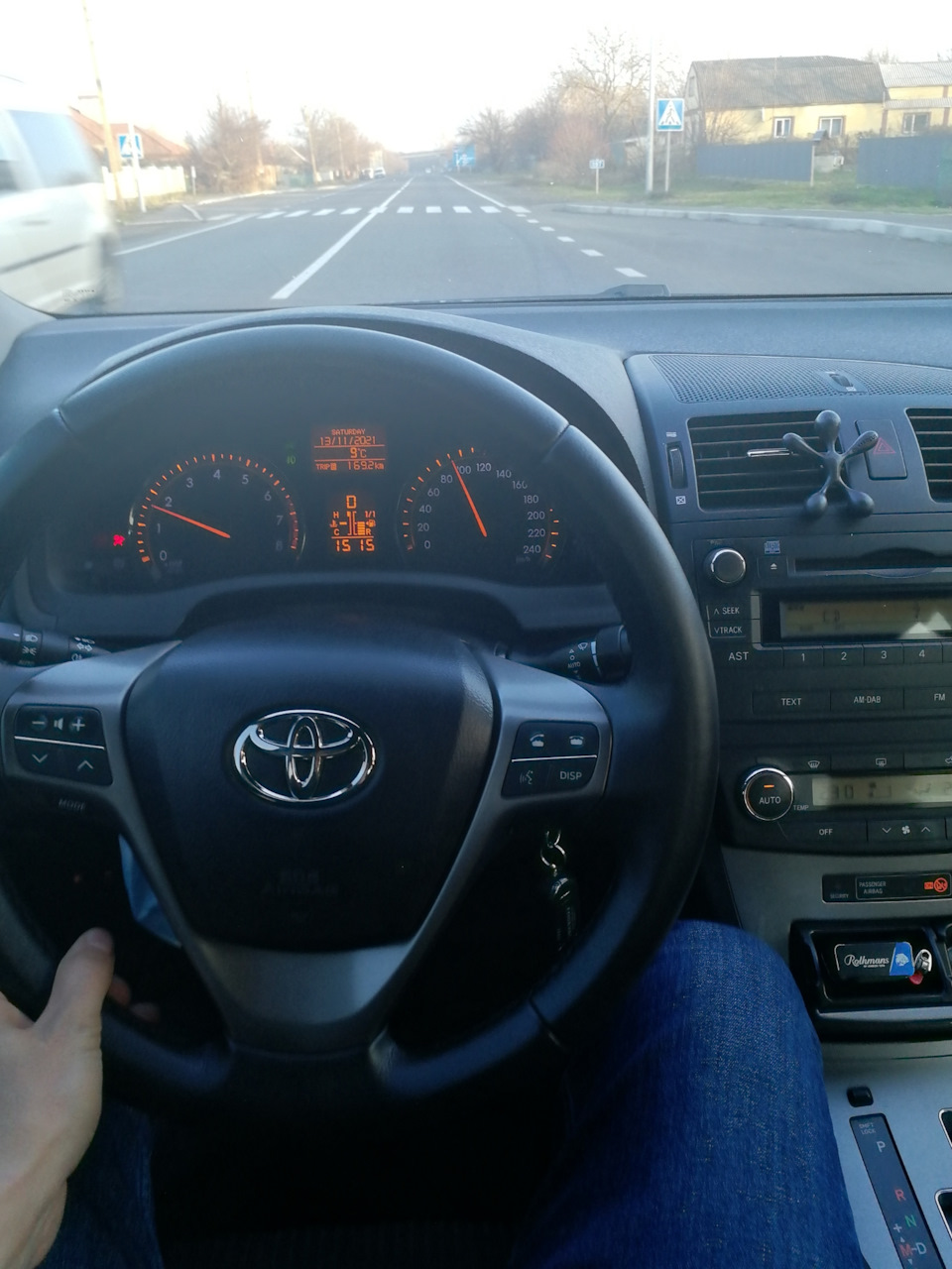 Фото в бортжурнале Toyota Avensis III