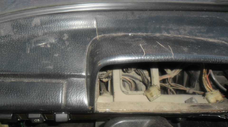 4 — Lada 21013