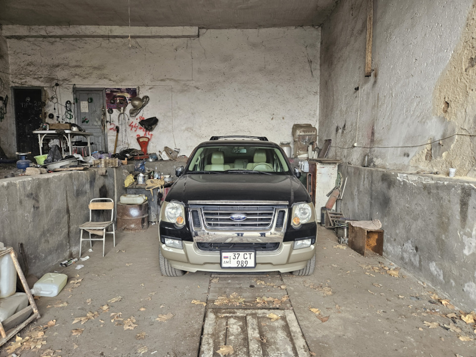 Фото в бортжурнале Ford Explorer (4G)
