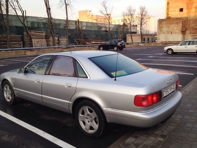 Фото в бортжурнале Audi A8 (D2)