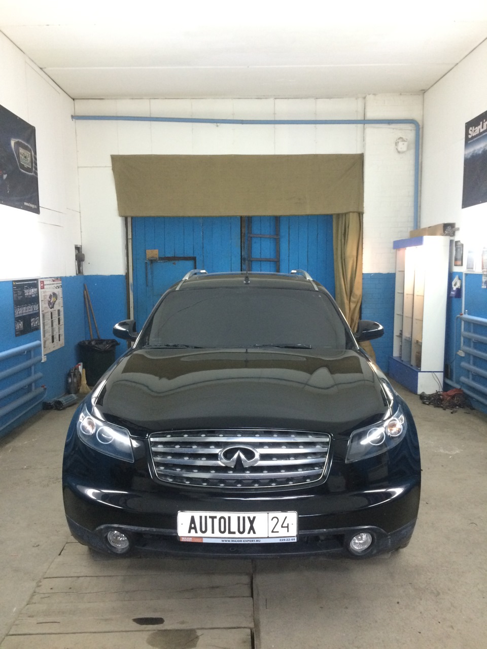 Фото в бортжурнале Infiniti FX (1G)