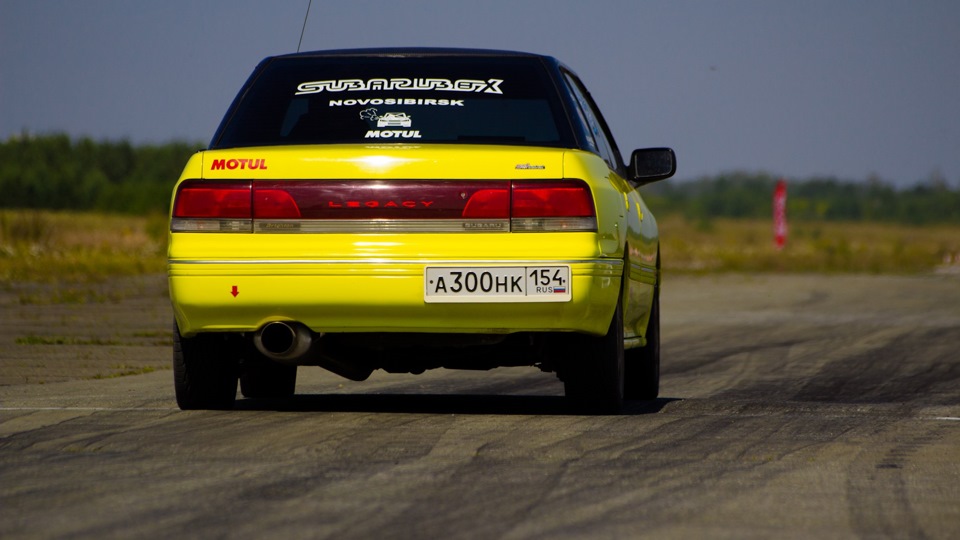 Subaru Legacy ЖЕЛТАЯ СИНИЧКА