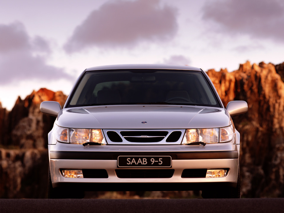 Saab 9-5 — BMW 5 series (E34)