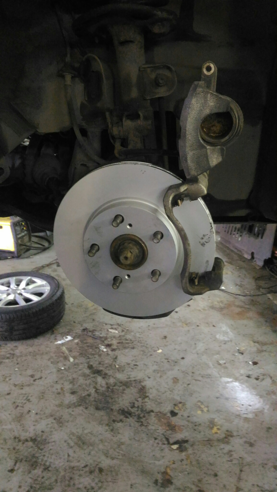 Фото в бортжурнале Toyota Corolla (140/150)