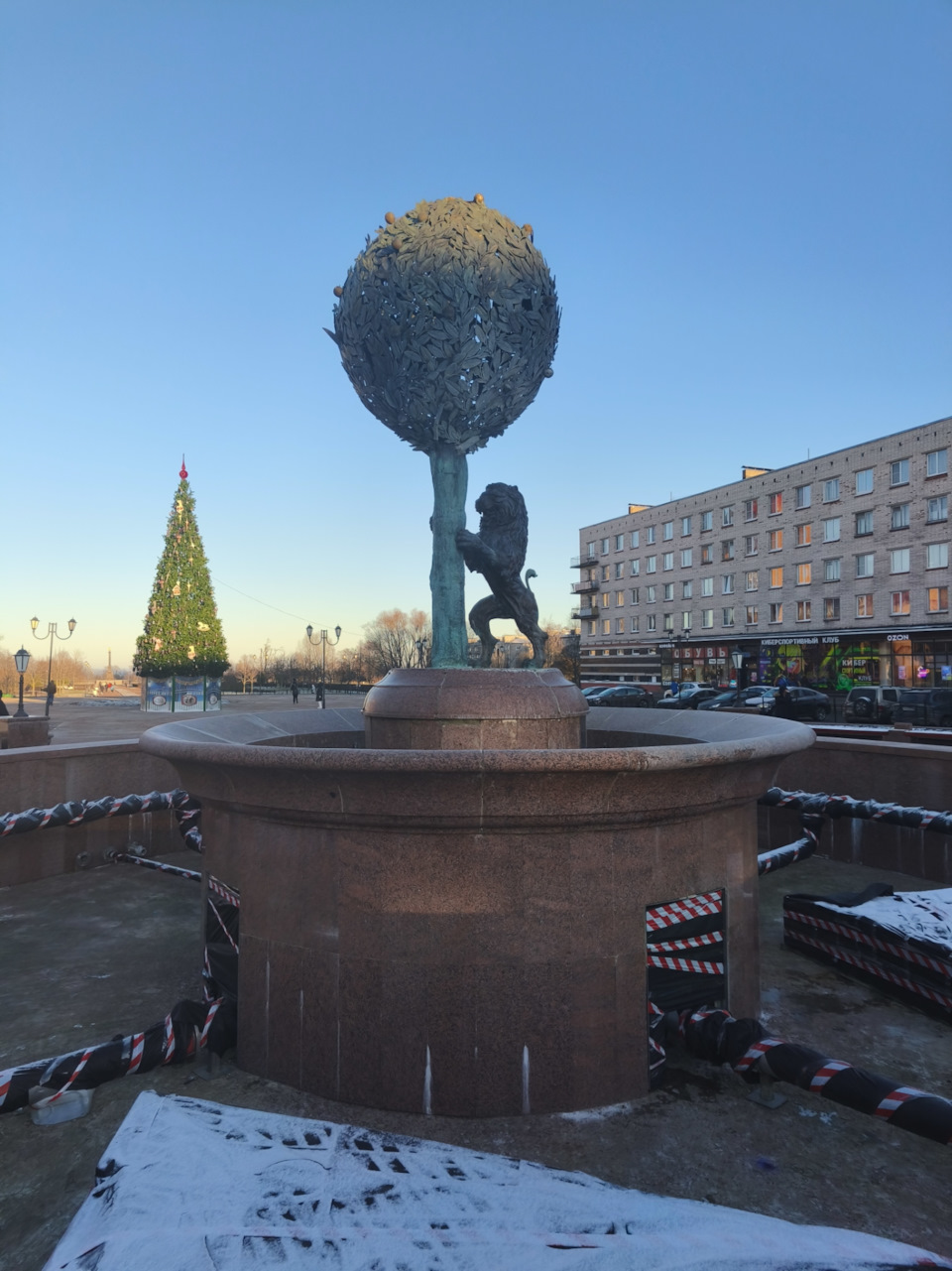 Символ города — Tenet T7