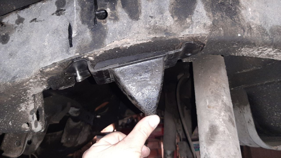 Фото в бортжурнале Nissan Patrol GR I (Y60)
