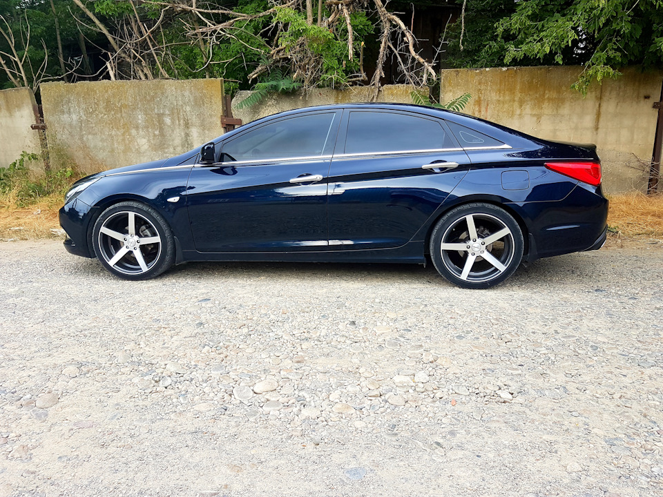 . — Hyundai Sonata VI (YF)