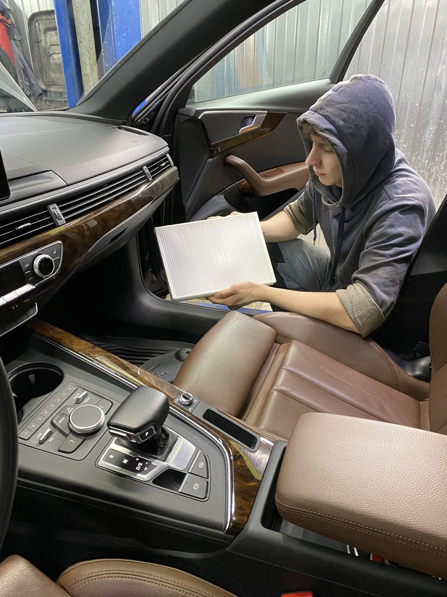 Фото в бортжурнале Audi A4 (B9)