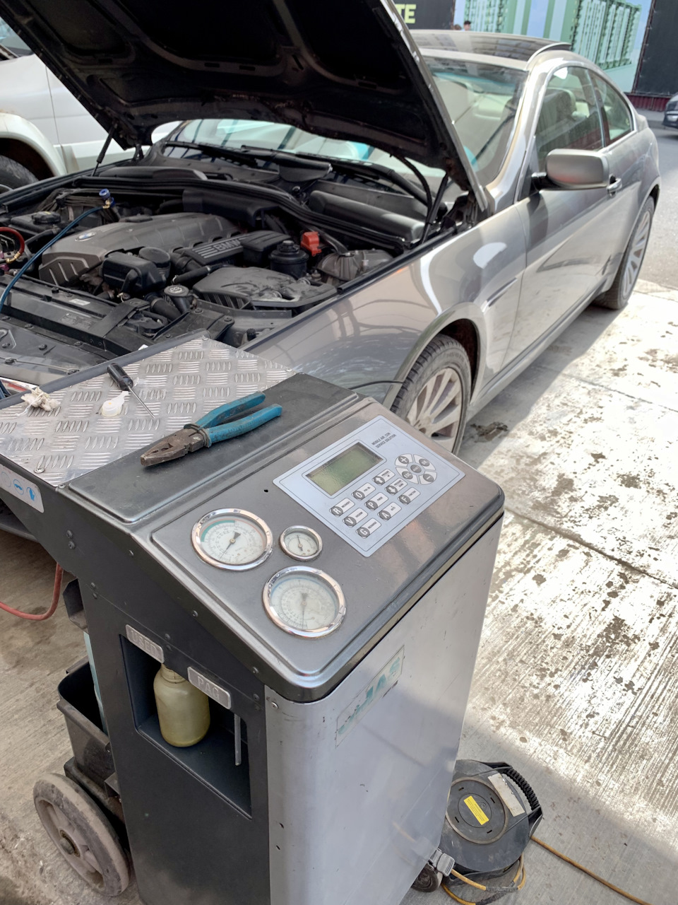 Фото в бортжурнале BMW 6 series (E63)