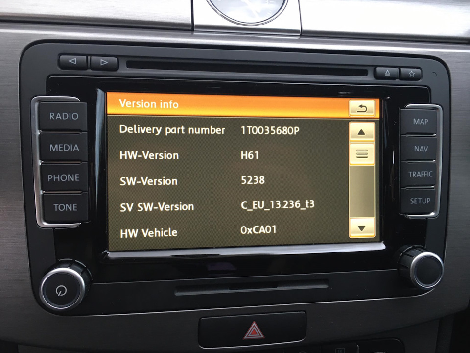 Фото в бортжурнале Volkswagen Passat Variant (B7). Запчасти на фото: 1T0035680P