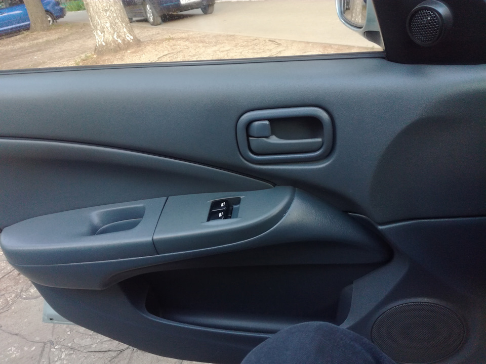 Фото в бортжурнале Nissan Almera Classic (B10)