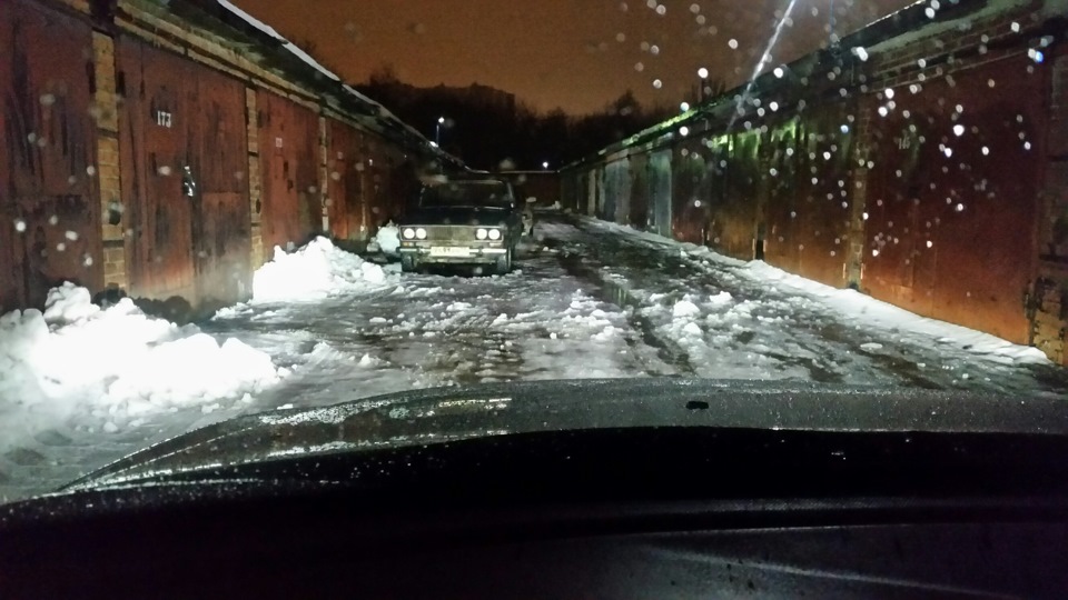 светят очень бодро — BMW 5 series (E39)