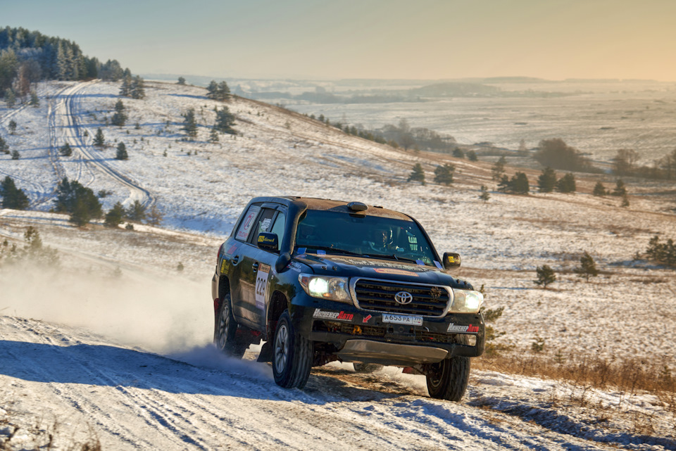 Фото в бортжурнале Toyota Land Cruiser 200