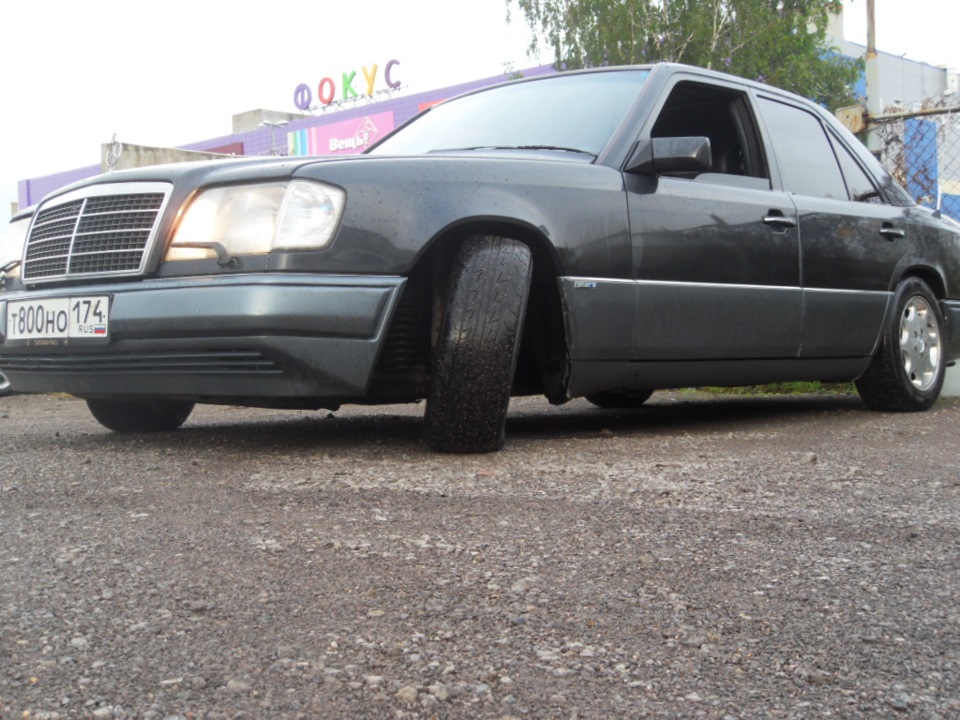 Фото в бортжурнале Mercedes-Benz E-Class (W124)