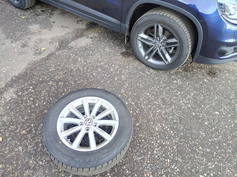 Пост сдал — Volkswagen Tiguan (1G)